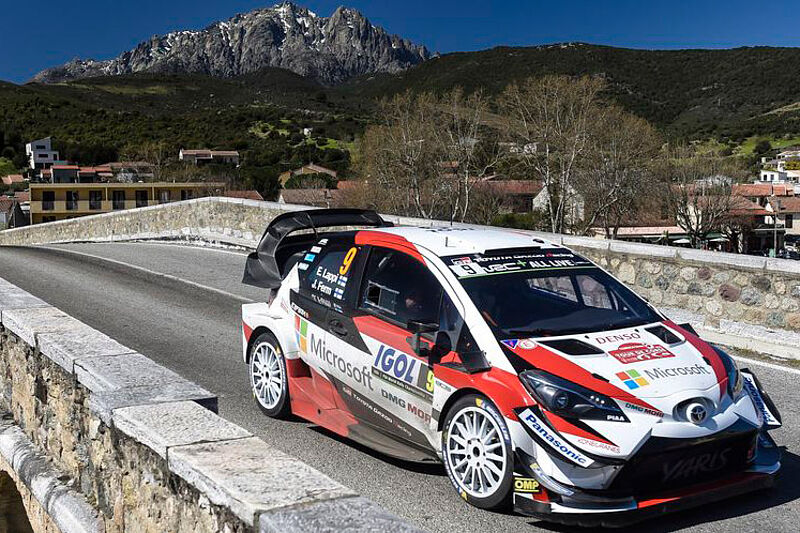 Toyota Gazoo Racing vor der Rallye der 10.000 Kurven.