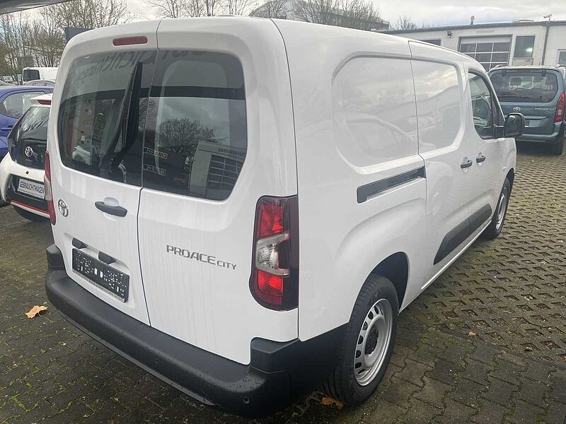 Toyota Proace City 1.5 D-4D S&S L2 1,5-l Meister