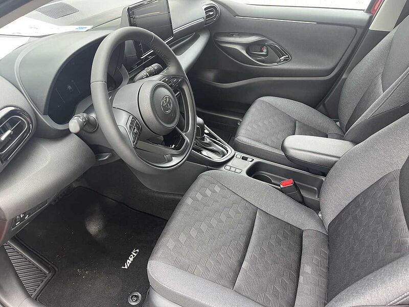 Toyota Yaris Hybrid 5-Türer 116 1.5 VVT-i Team D