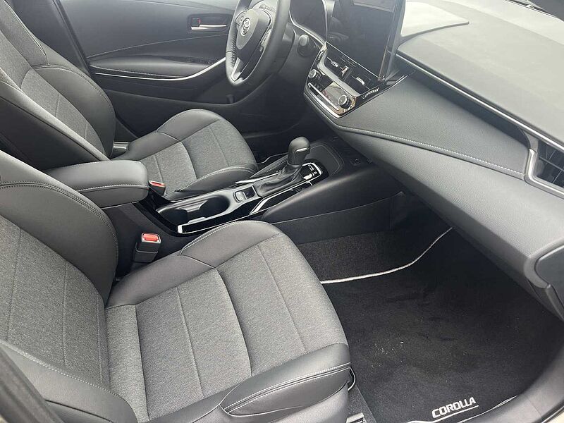 Toyota Corolla Touring Sports Hybrid 1.8 Team D