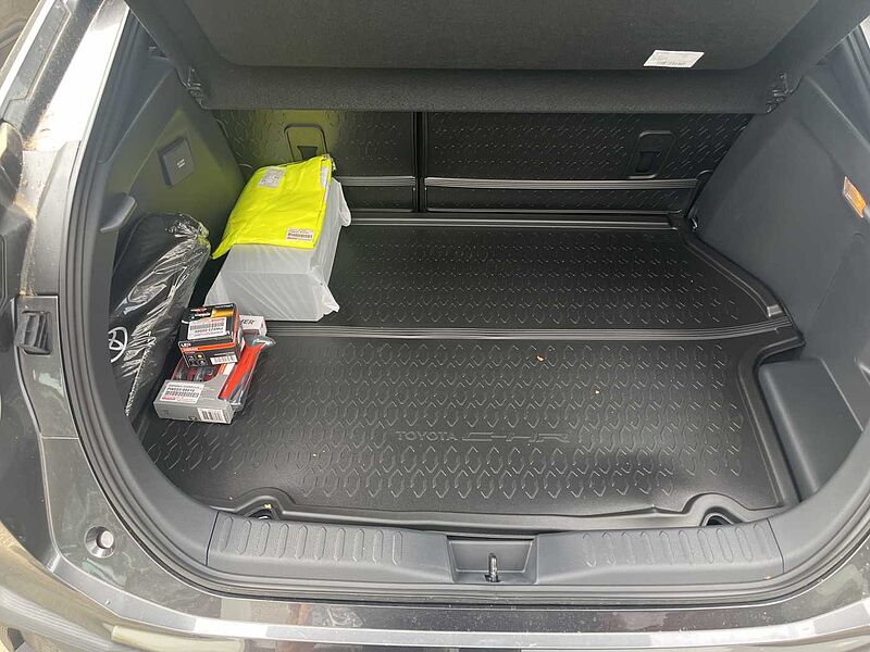 Toyota C-HR 2.0 Plug-in Hybrid Team D