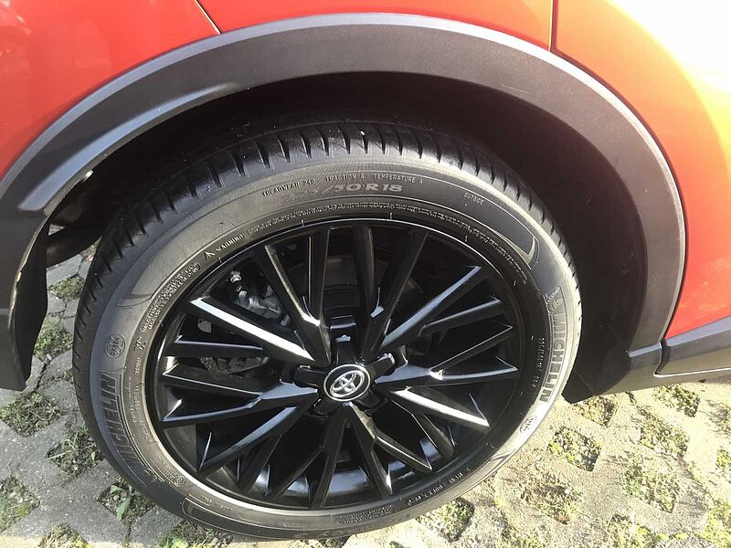 Toyota C-HR Hybrid 2.0 Orange Edition