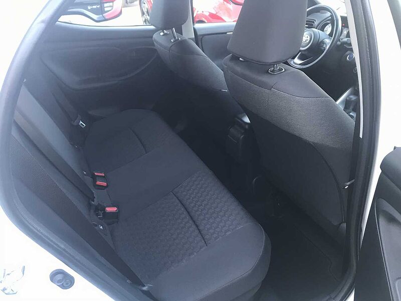 Toyota Yaris Hybrid 5-Türer 1.5 VVT-i Team Deutschland