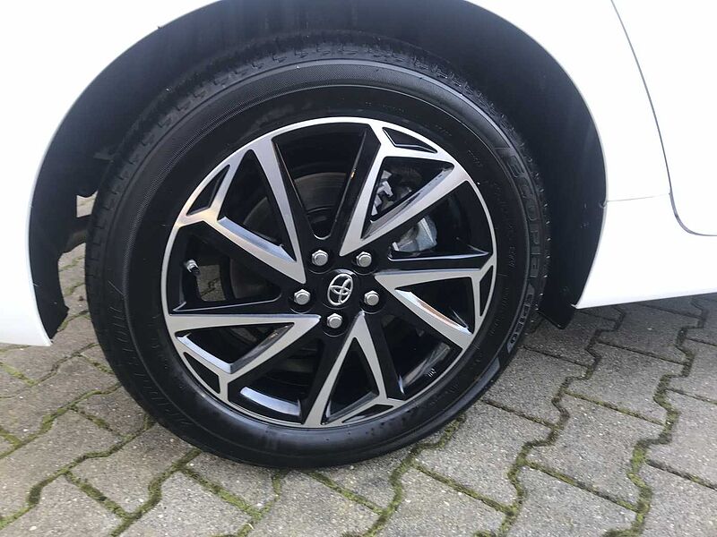 Toyota Yaris Hybrid 5-Türer 1.5 VVT-i Team Deutschland