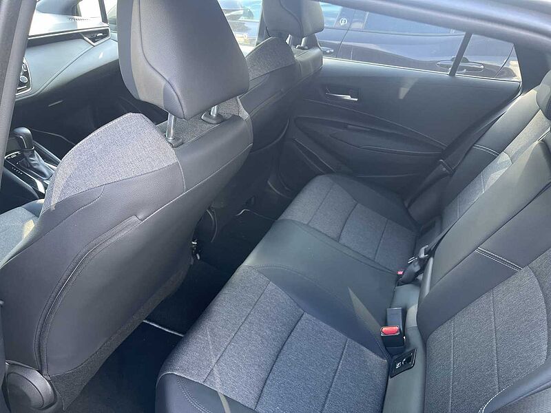Toyota Corolla Touring Sports Hybrid 1.8 Team D